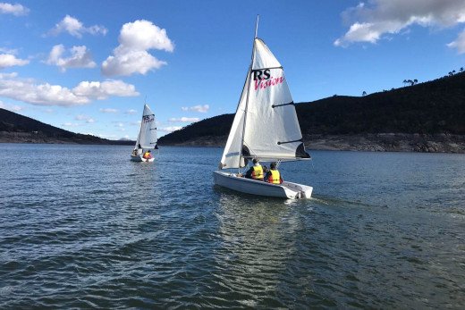 Curso de vela a tan solo una hora de Madrid