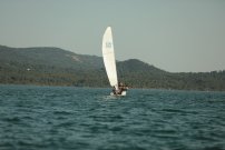 Cómo empezar a navegar a vela cuando nunca has tocado una driza