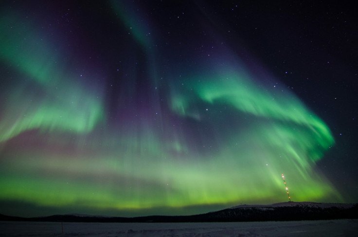 northern-lights-2812374_1920