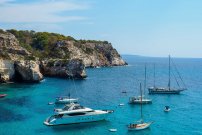 Las mejores calas para fondear en Menorca