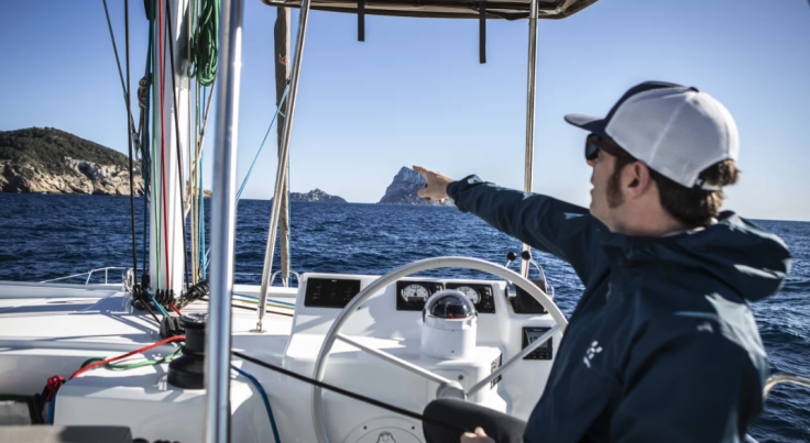 ¿Y una semana en un catamarán compartido por Ibiza?