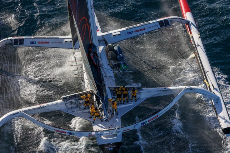 Trimaran vuelta al mundo