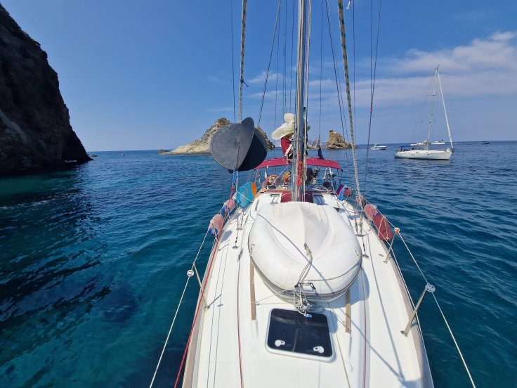 Navegación a vela por islas de Porquerolles y Calanques