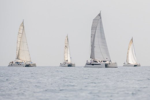 Barcelona se convierte en polo de atracción de catamaranes