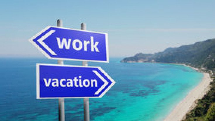 trabajo-o-vacaciones-27027881