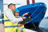 Evita estos 5 errores al buscar tu primer contrato en barcos