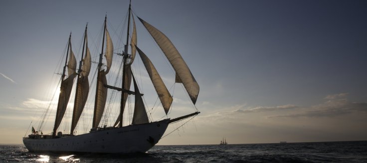 Navega de Valencia a Málaga