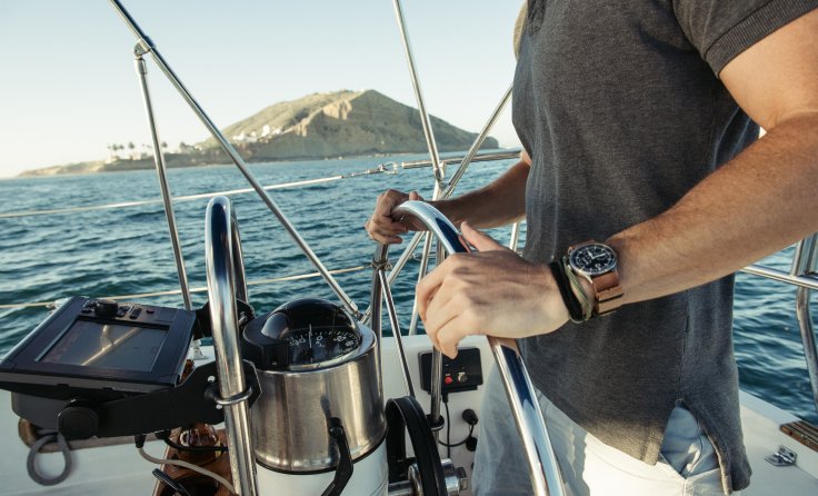 Electrónica instalada en un velero