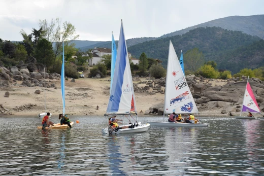 Cursos de vela ligera en Madrid